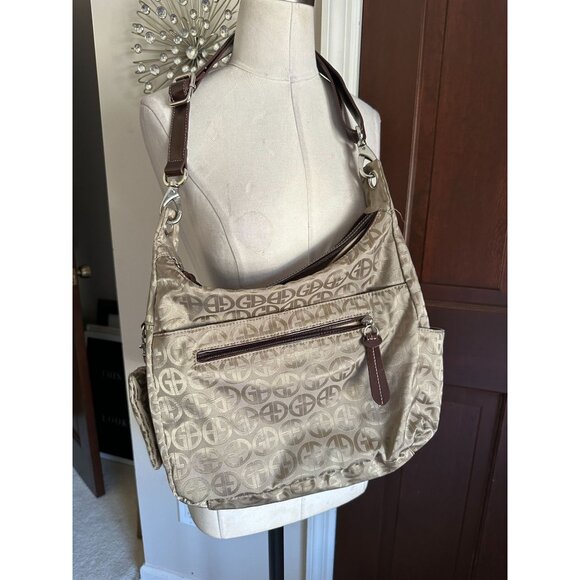 Giani Bernini handbag in beige satiny fabric w/tons of compartments - Picture 3 of 8